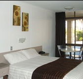 The Edge Hotel - Holiday Cairns