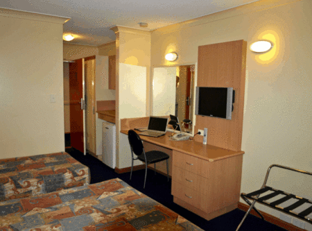 Airport Motel - Holiday Cairns