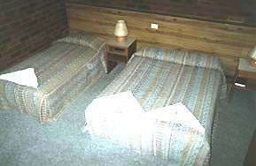 Tabourie Lake Motor Inn Resort - Holiday Cairns 2