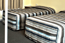 Olde Tudor Motor Inn - Holiday Cairns