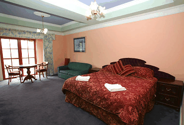 Hatchers Manor - Holiday Cairns