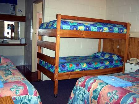 Renmark Motor Inn - Holiday Cairns 4