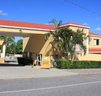 Harbour Sails Motor Inn - Holiday Cairns