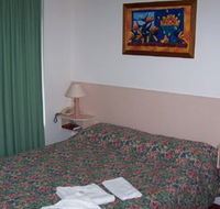 Rainbow Motel - Holiday Cairns
