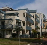 Beach House Holiday Apartments - Holiday Cairns