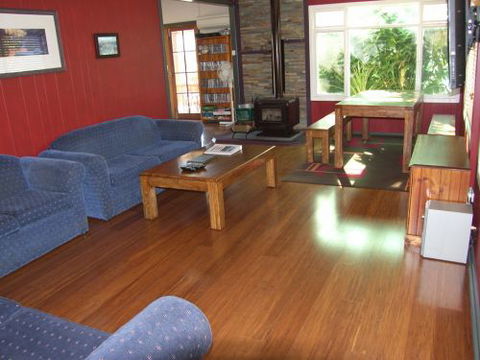 Millers Retreat Talbingo - Holiday Cairns 1