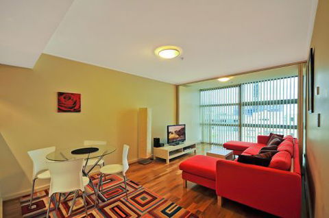 Astra Apartments - St Leonards - Holiday Cairns 0