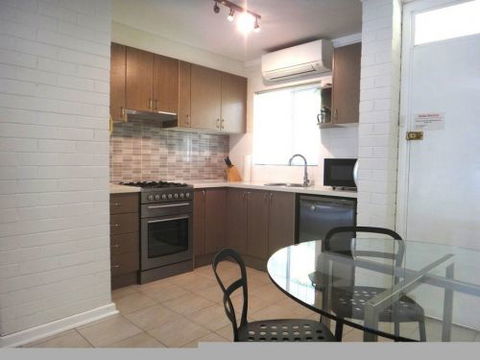 Staywest Apartments - Holiday Cairns 1