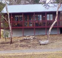Ivybrook Vineyard Cottage - Holiday Cairns