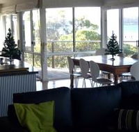 Breeze At Island Beach - Holiday Cairns