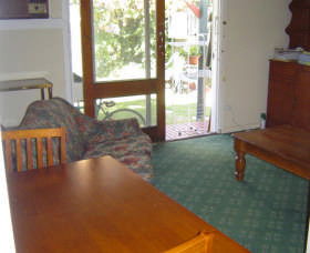 Bentleigh Units - Holiday Cairns 0