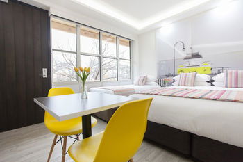 Abode By Easystay - Holiday Cairns 1