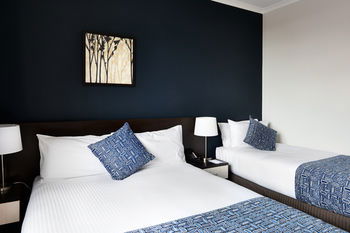 175 (formerly Wesley Lodge) - Holiday Cairns 8