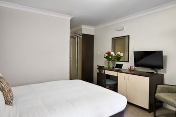 175 (formerly Wesley Lodge) - Holiday Cairns 9
