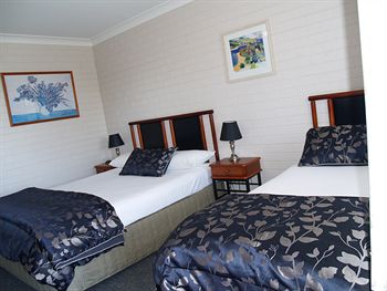 Pigeon House Motor Inn - Holiday Cairns 14