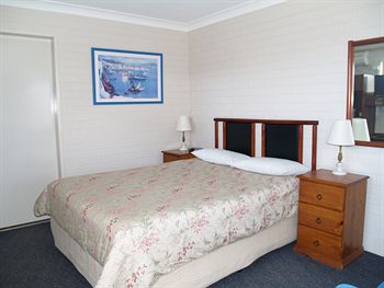 Pigeon House Motor Inn - Holiday Cairns 0