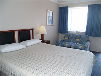 Pigeon House Motor Inn - Holiday Cairns 2