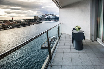 Pullman Quay Grand Sydney Harbour - Holiday Cairns 11