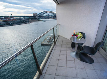 Pullman Quay Grand Sydney Harbour - Holiday Cairns 14