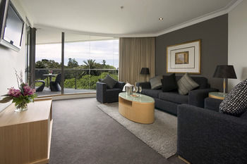 Pullman Quay Grand Sydney Harbour - Holiday Cairns 15