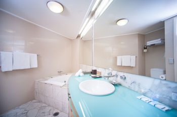 Pullman Quay Grand Sydney Harbour - Holiday Cairns 20