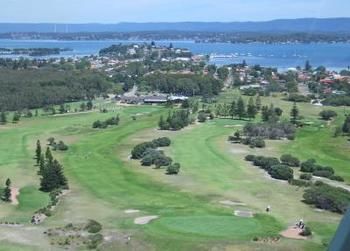 Lake Macquarie Motor Inn - Holiday Cairns 1