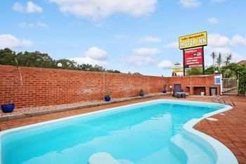 Lake Macquarie Motor Inn - Holiday Cairns 3