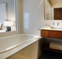 Grand Mercure Apartments The Vintage Hunter Valley - Holiday Cairns