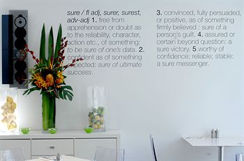 Hotel Urban St Leonards - Holiday Cairns 1