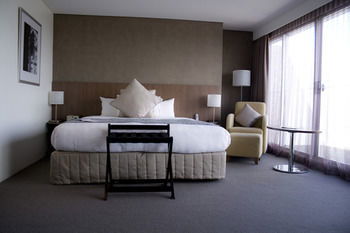 Hotel Urban St Leonards - Holiday Cairns 25