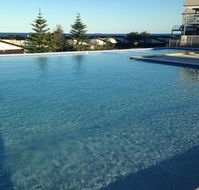 Caves Beachside Hotel - Holiday Cairns