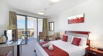 OVR Caloundra - Holiday Cairns 6