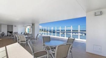 OVR Caloundra - Holiday Cairns 9