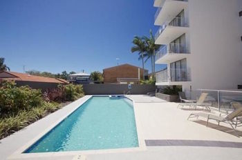OVR Caloundra - Holiday Cairns 18
