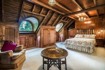 A Camelot Tower & Penthouse - Holiday Cairns 32
