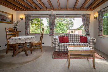 A Camelot Tower & Penthouse - Holiday Cairns 41