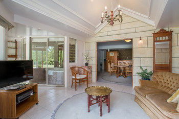 A Camelot Tower & Penthouse - Holiday Cairns 43