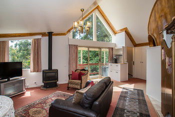 A Camelot Tower & Penthouse - Holiday Cairns 45