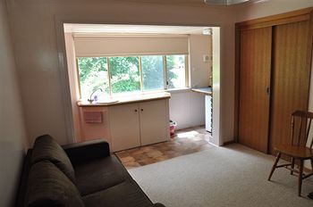 A Camelot Tower & Penthouse - Holiday Cairns 2