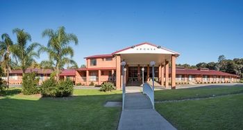 Archer Hotel Nowra - Holiday Cairns 15