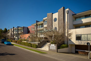 Apartments @ Glen Waverley - Holiday Cairns 1