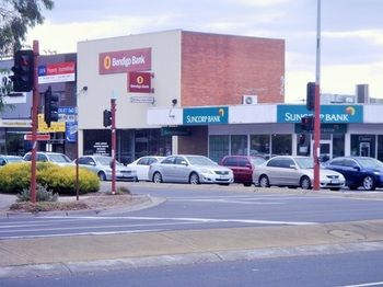 Apartments @ Glen Waverley - Holiday Cairns 14