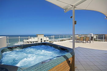 Aqua Vista Resort - Holiday Cairns 33