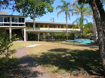 Bucketts Way Motel And Restaurant - Holiday Cairns 5