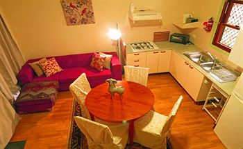 Barrington Wilderness Cedar Lodge Accommodation - Holiday Cairns 7