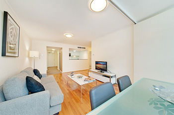 Wyndel Apartments - Nexus - Holiday Cairns 6