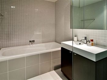 Wyndel Apartments - Abode - Holiday Cairns 1