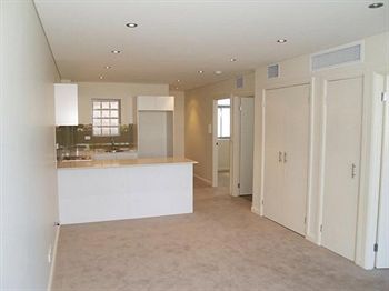 Wyndel Apartments - Encore - Holiday Cairns 6