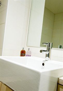 Wyndel Apartments - Clarke Street - Holiday Cairns 14