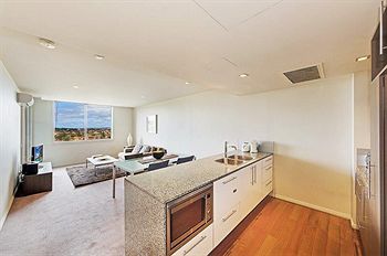 Wyndel Apartments - Harbour Watch - Holiday Cairns 14